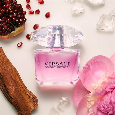 notes of versace bright crystal|versace bright crystal photos.